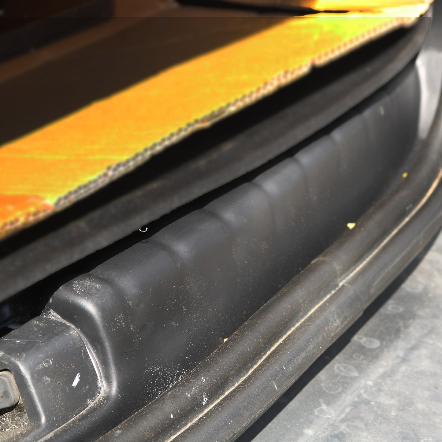 Dacia Duster 2010-2017 Yıl Aralığı Uyumlu Bagaj Koruma Eşiği 3 Parça