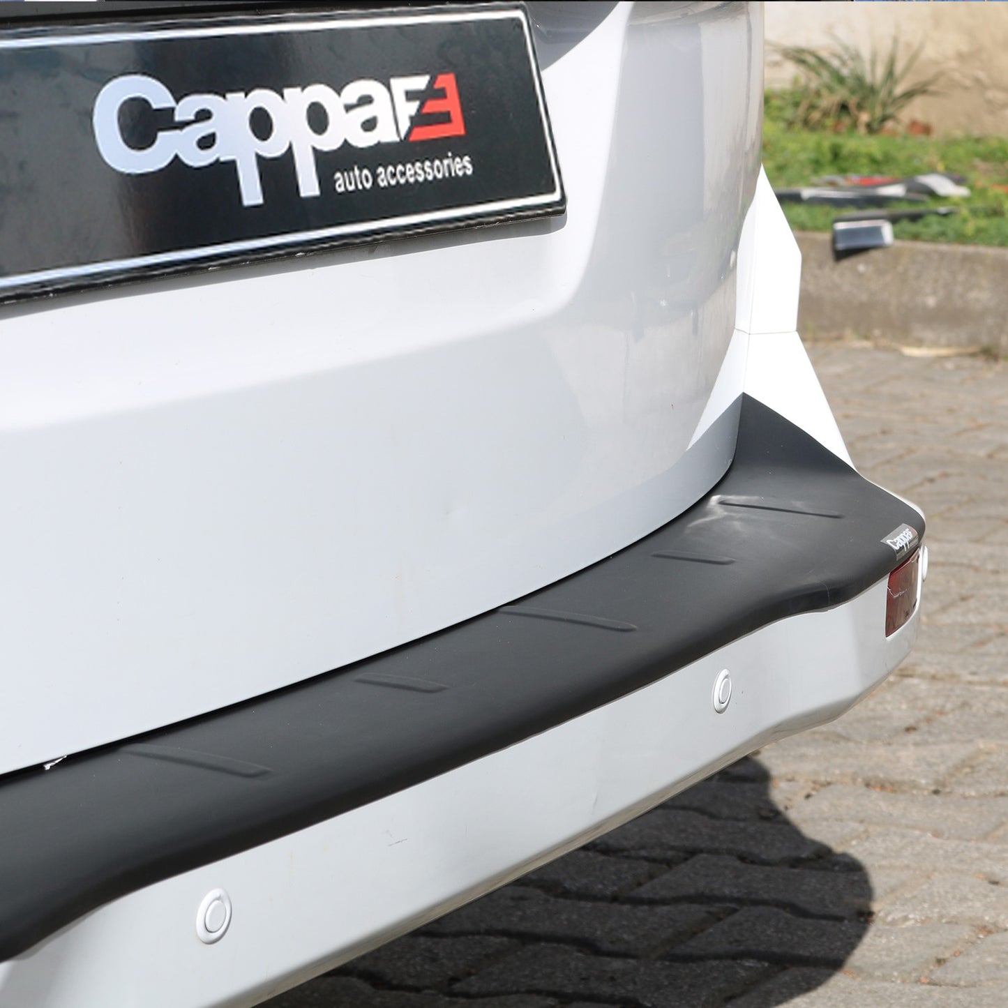 Ford Courier 2014-2018 Yıl Aralığı Uyumlu Arka Tampon Eşiği Mat