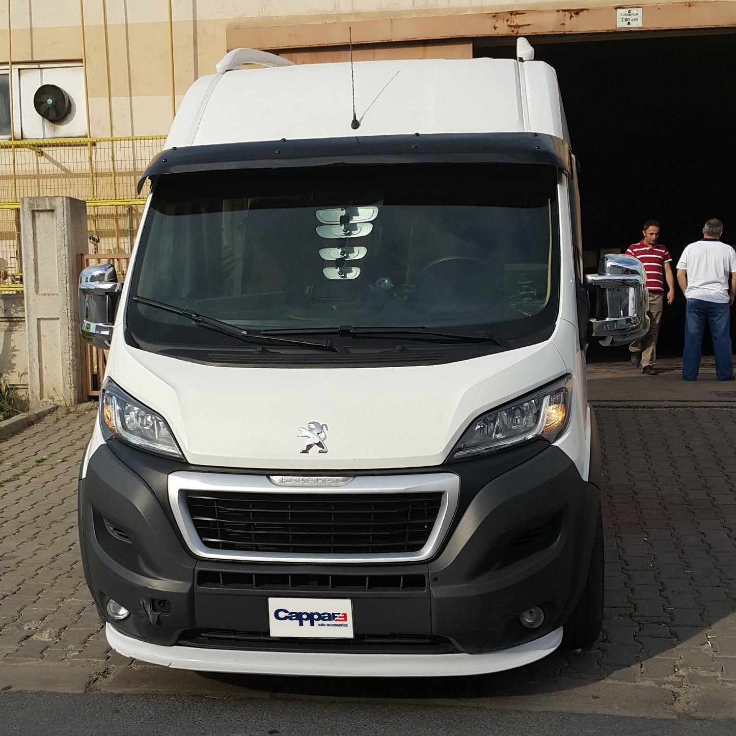 Peugeot Boxer 2014 Yılı Ve Sonrası Uyumlu Ön Cam Güneşlik