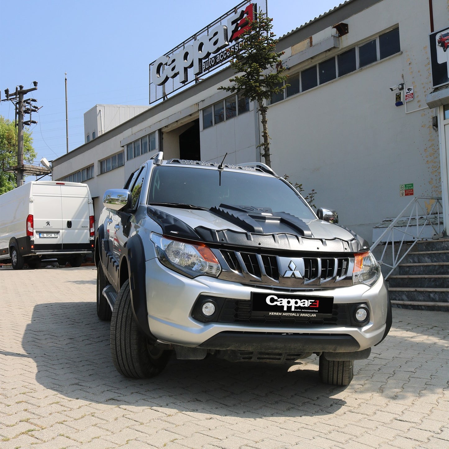 Mitsubishi L200 2015-2019 Yıl Aralığı Uyumlu Ön Kaput Scoop