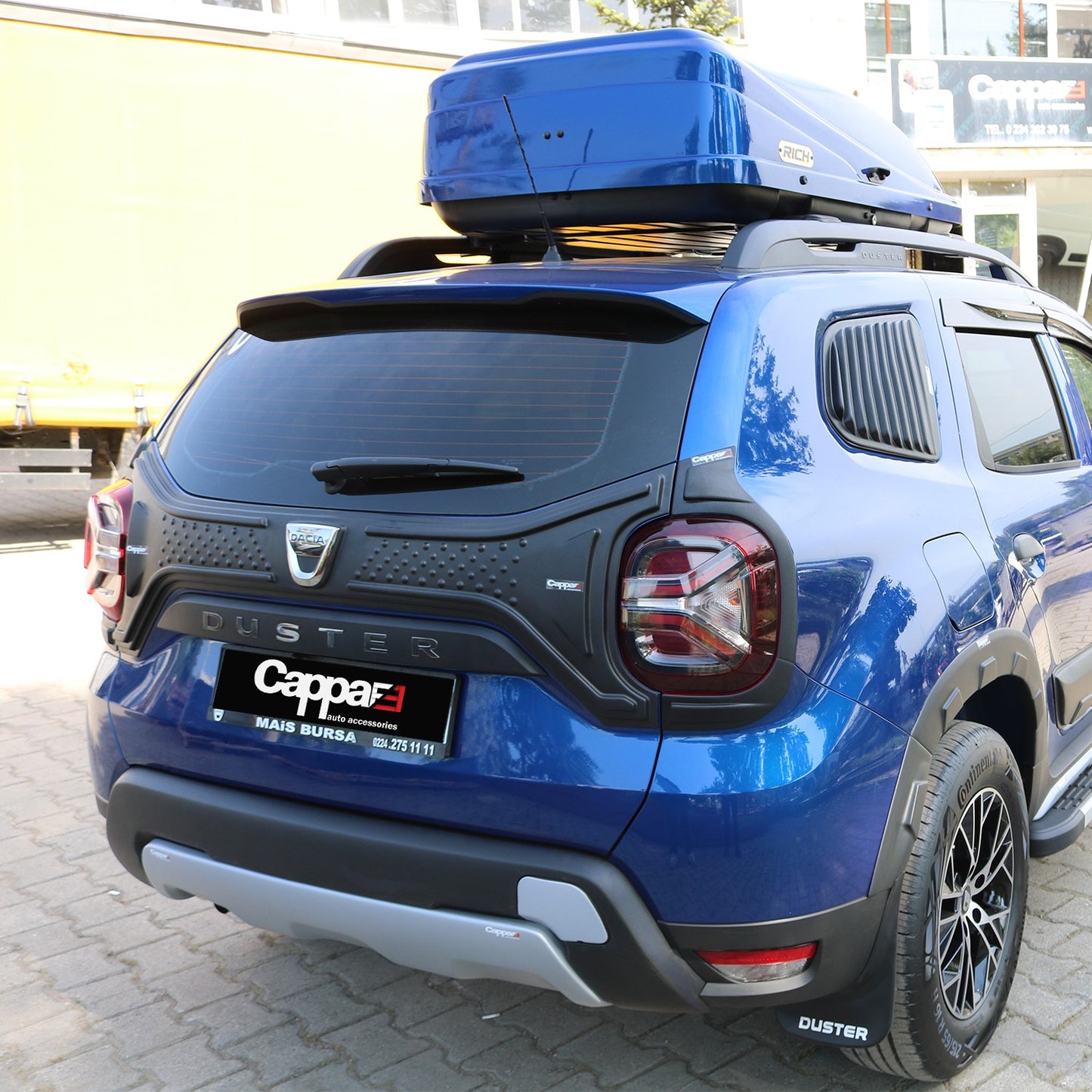 Dacia Duster 2018-2024 Yıl Aralığı Uyumlu Arka Tampon Difüzör
