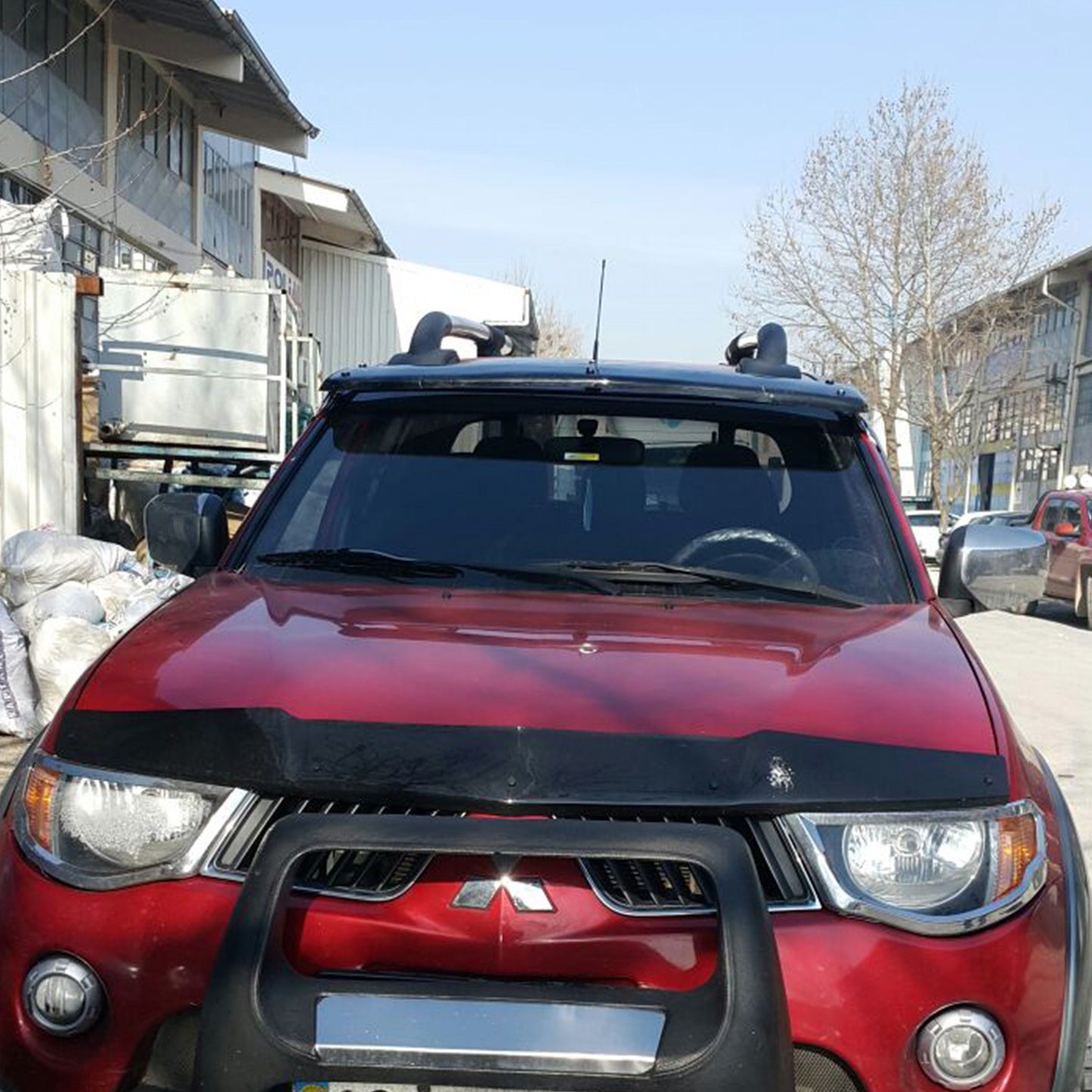 Mitsubishi L200 2007-2015 Yıl Aralığı Uyumlu Ön Cam Güneşliği