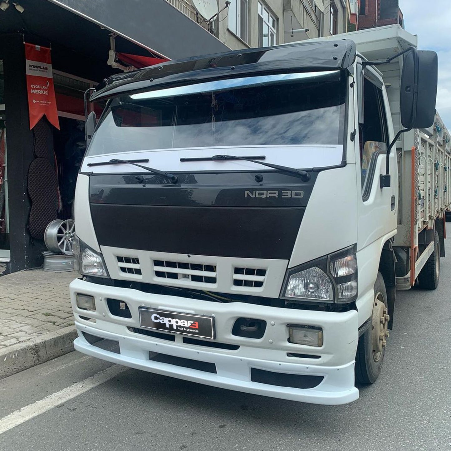 Isuzu Nqr Low 2006-2009 Yılları Arası Ön Cam Güneşliği