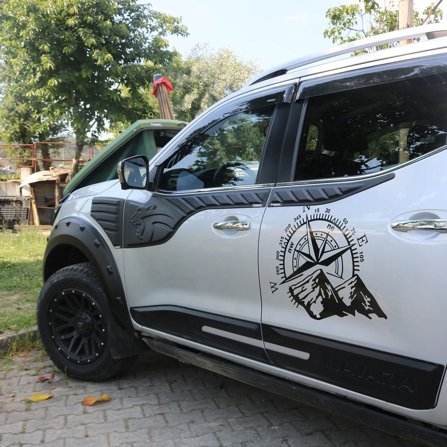 Nissan Navara 2016-2021 Yıl Aralığı Uyumlu Yarasa Kapı Kaplama Set 6 Prç.