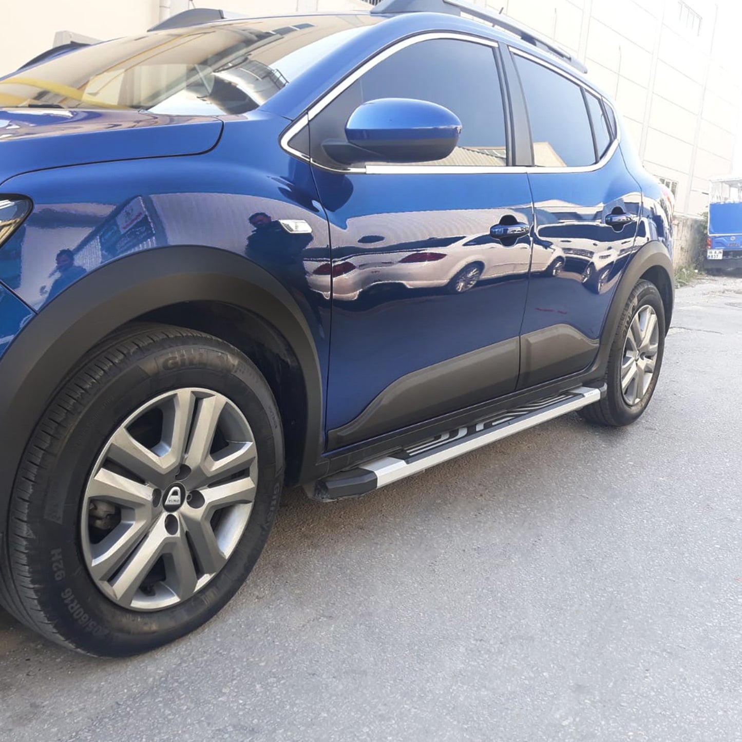 Dacia Sandero 2021- Yılı ve Sonrası Uyumlu Kapı Dodik 4 Parça