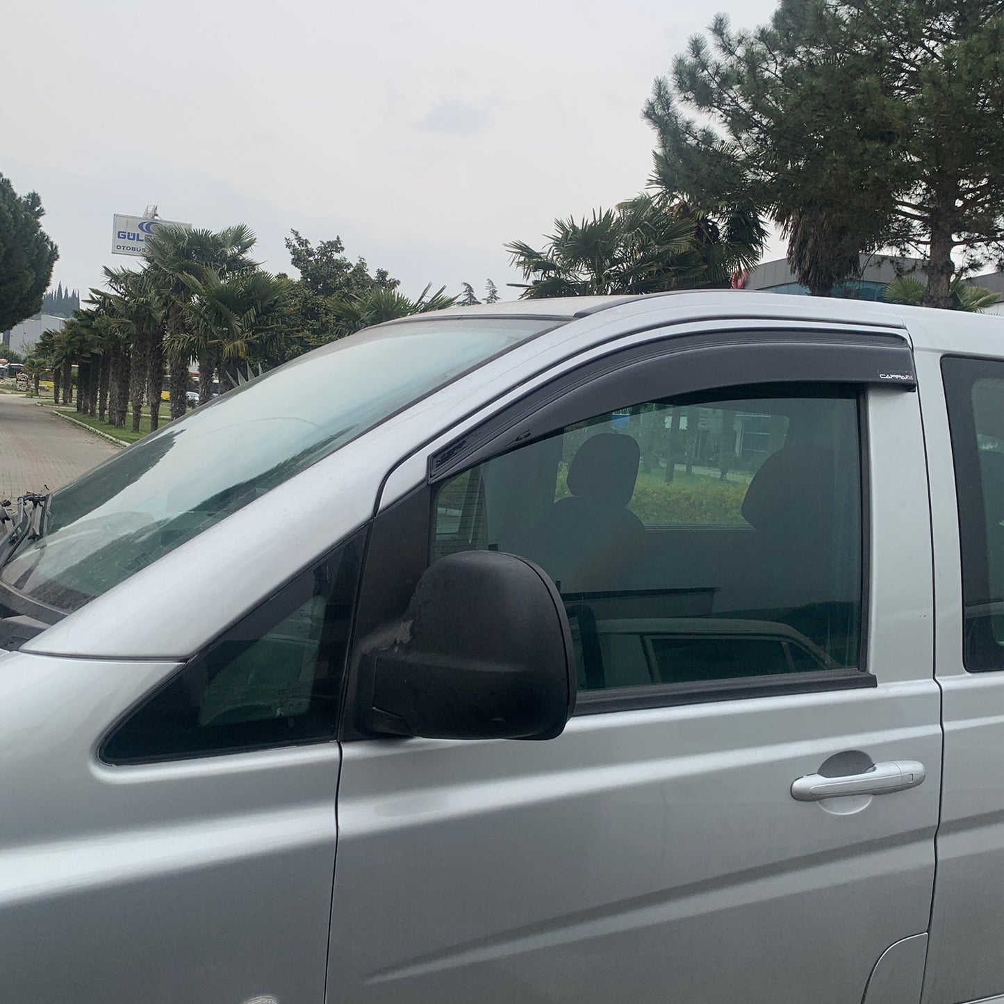Mercedes Vito 2011-2014 Yıl Aralığı Uyumlu Cam Rüzgarlığı 2 Parça