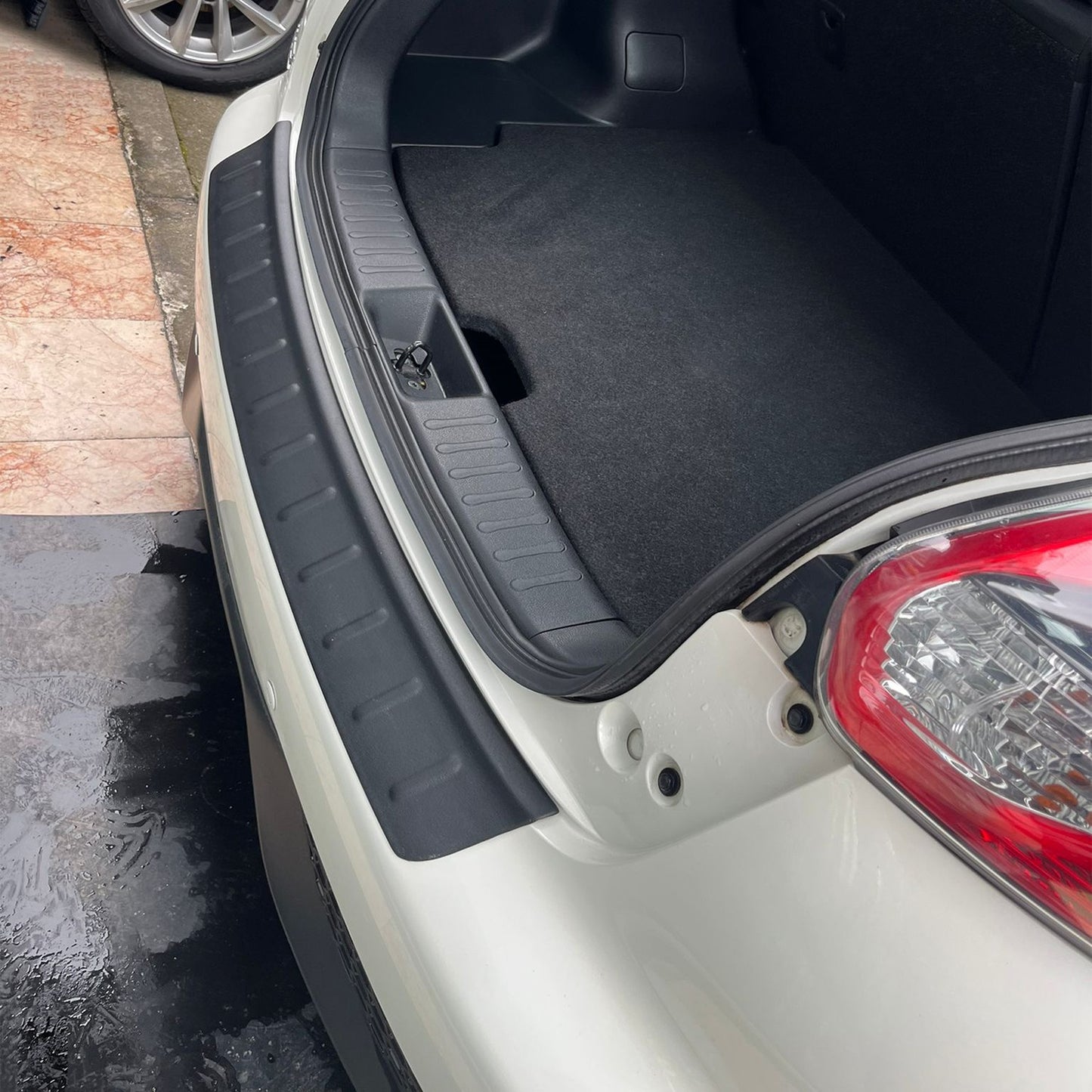 Nissan Juke 2014-2018 Yılı Aralığı Uyumlu Arka Tampon Eşiği Mat