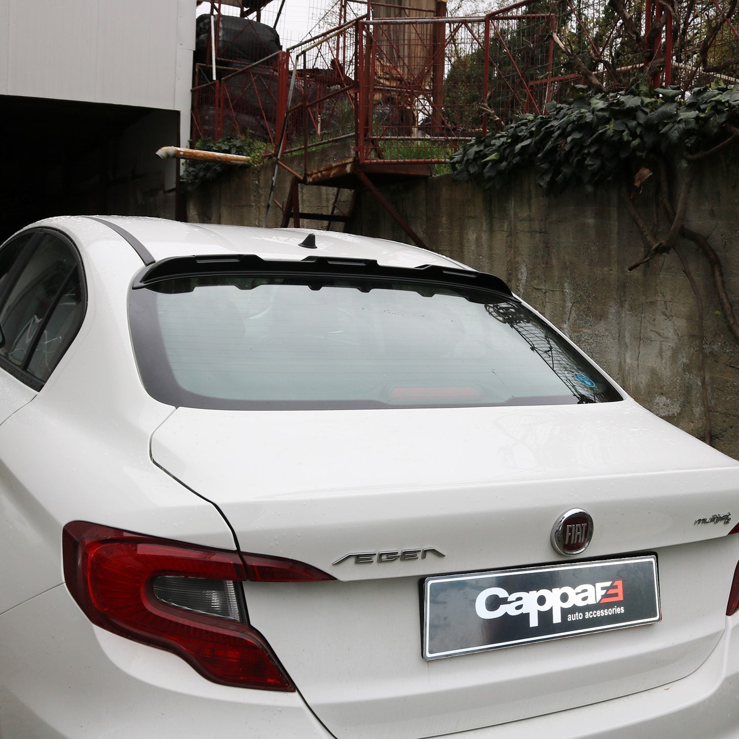 Fiat Egea 2015- Yılı ve Sonrası Uyumlu Arka Cam Spoyler