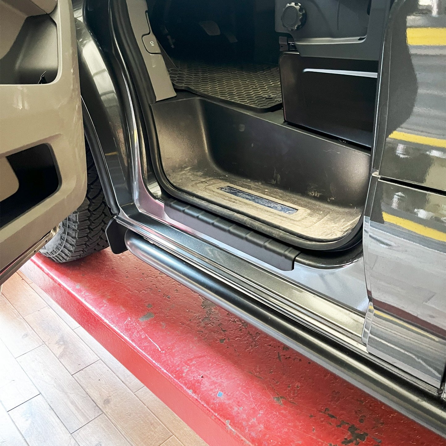 Volkswagen T7 2022- Yılı ve Sonrası Uyumlu Kapı Eşiği 2 Parça