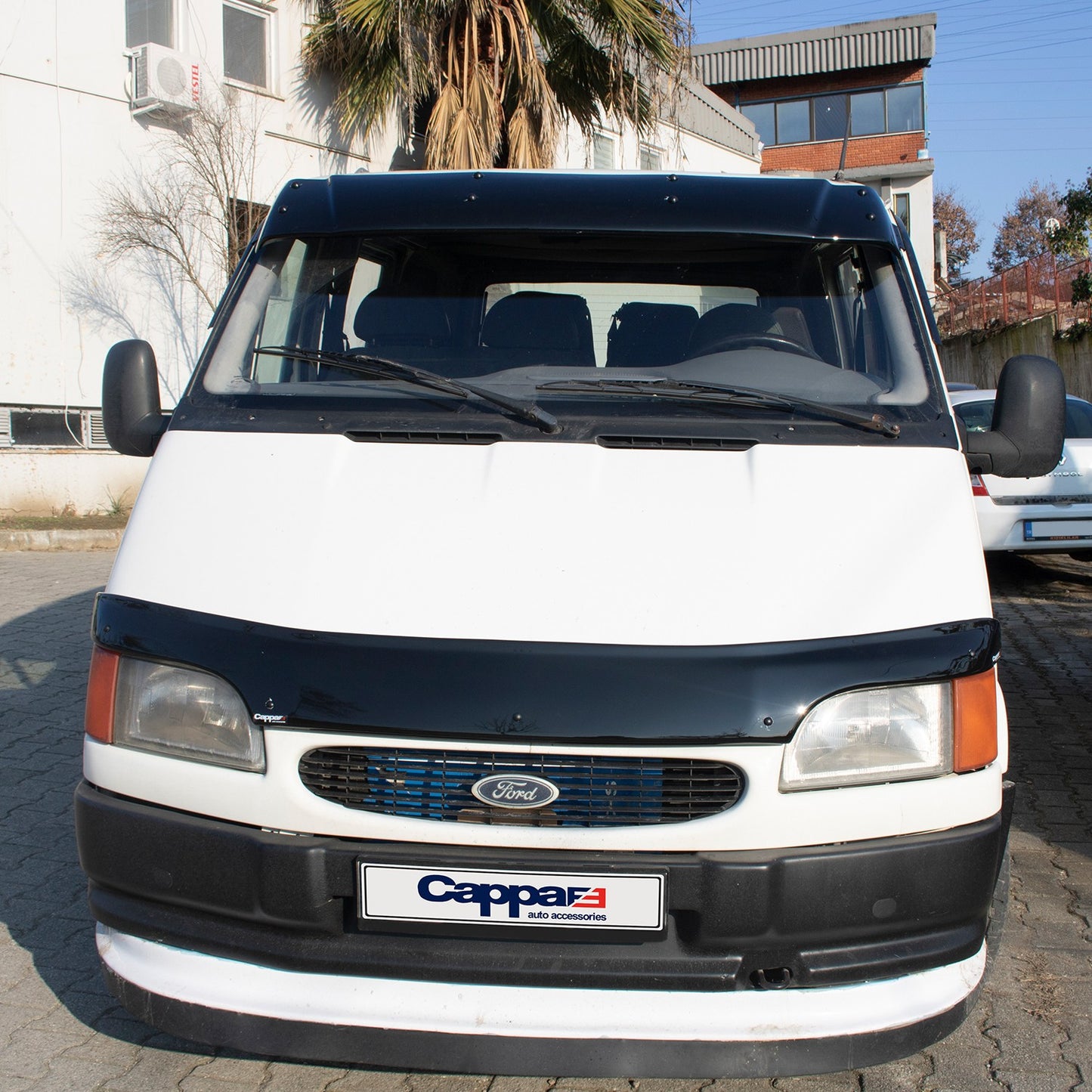 Ford Transit 1993-2002 Yıl Aralığı Uyumlu Ön Cam Güneşliği