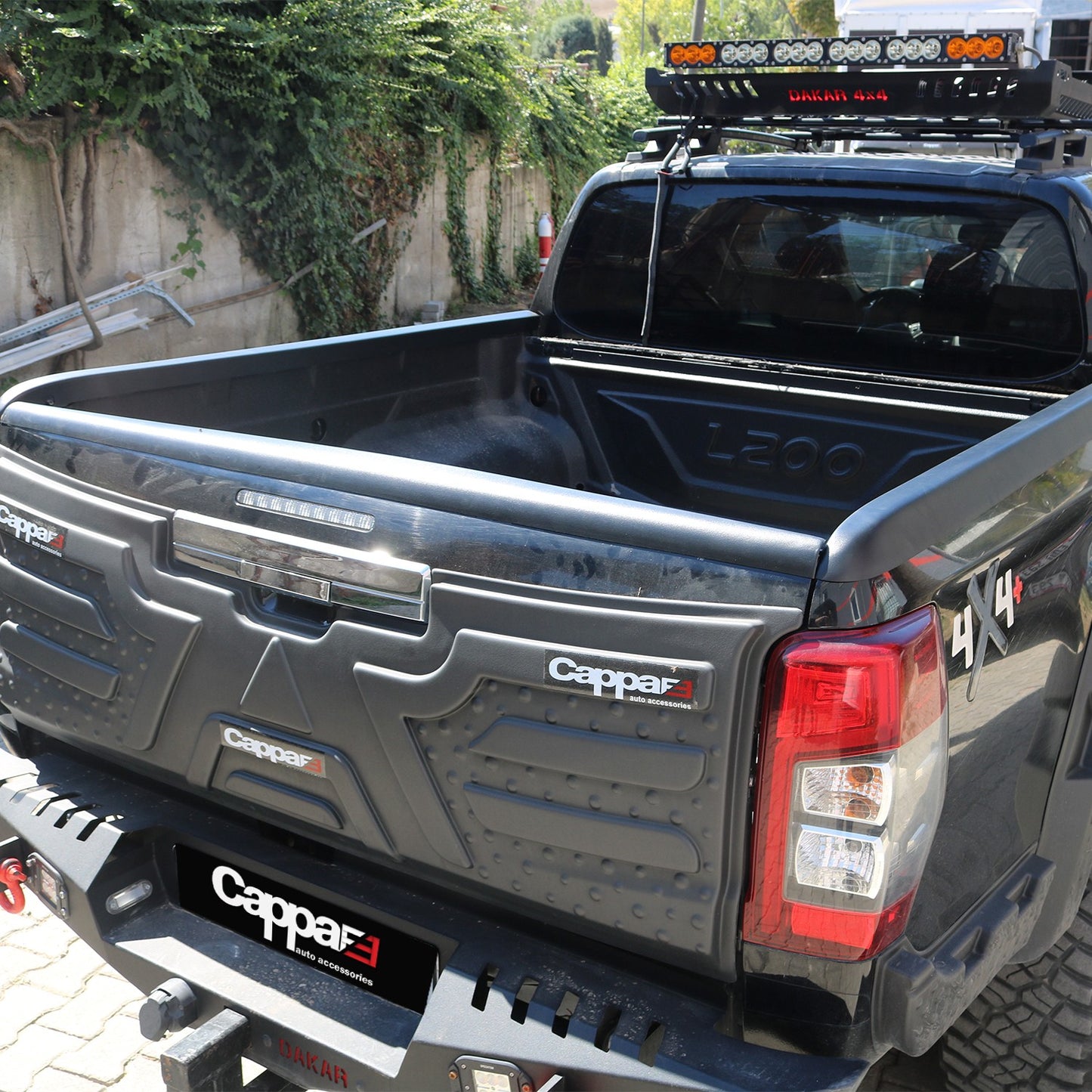 Mitsubishi L200 2019- Yılı ve Sonrası Uyumlu Kasa Kenar Koruma 3 Parça