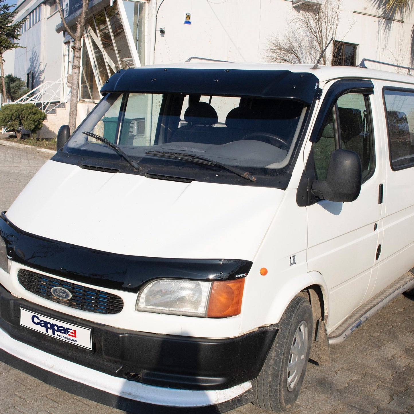 Ford Transit 1993-2002 Yıl Aralığı Uyumlu Ön Cam Güneşliği