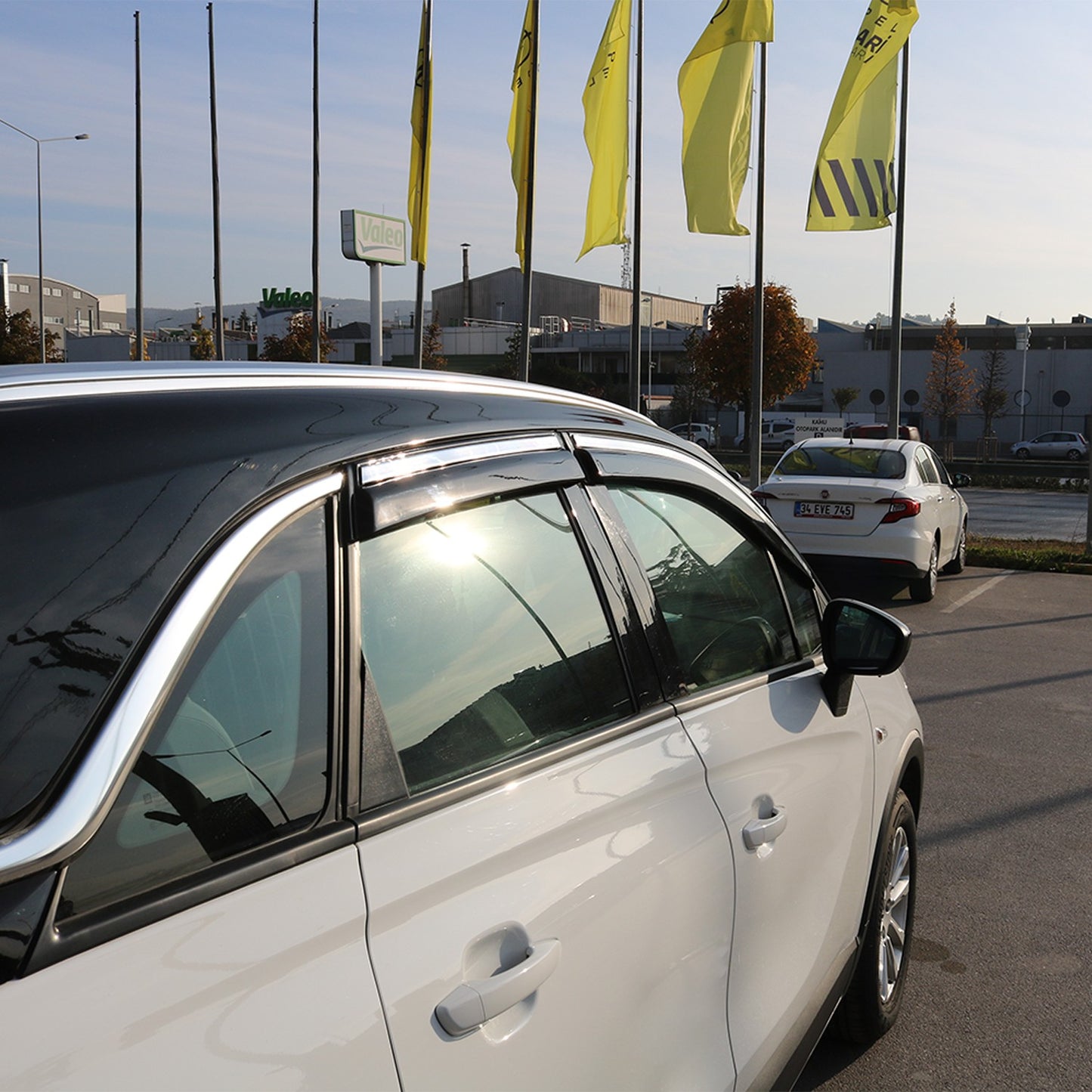 Opel Crossland 2021 Yılı Ve Üzeri Yan Cam Rüzgarlık 4 Prç.