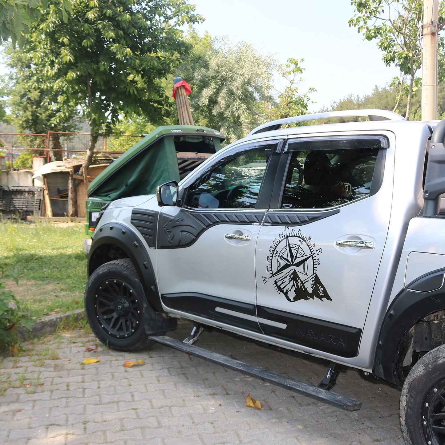 Nissan Navara 2016-2021 Yıl Aralığı Uyumlu Yarasa Kapı Kaplama Set 6 Prç.