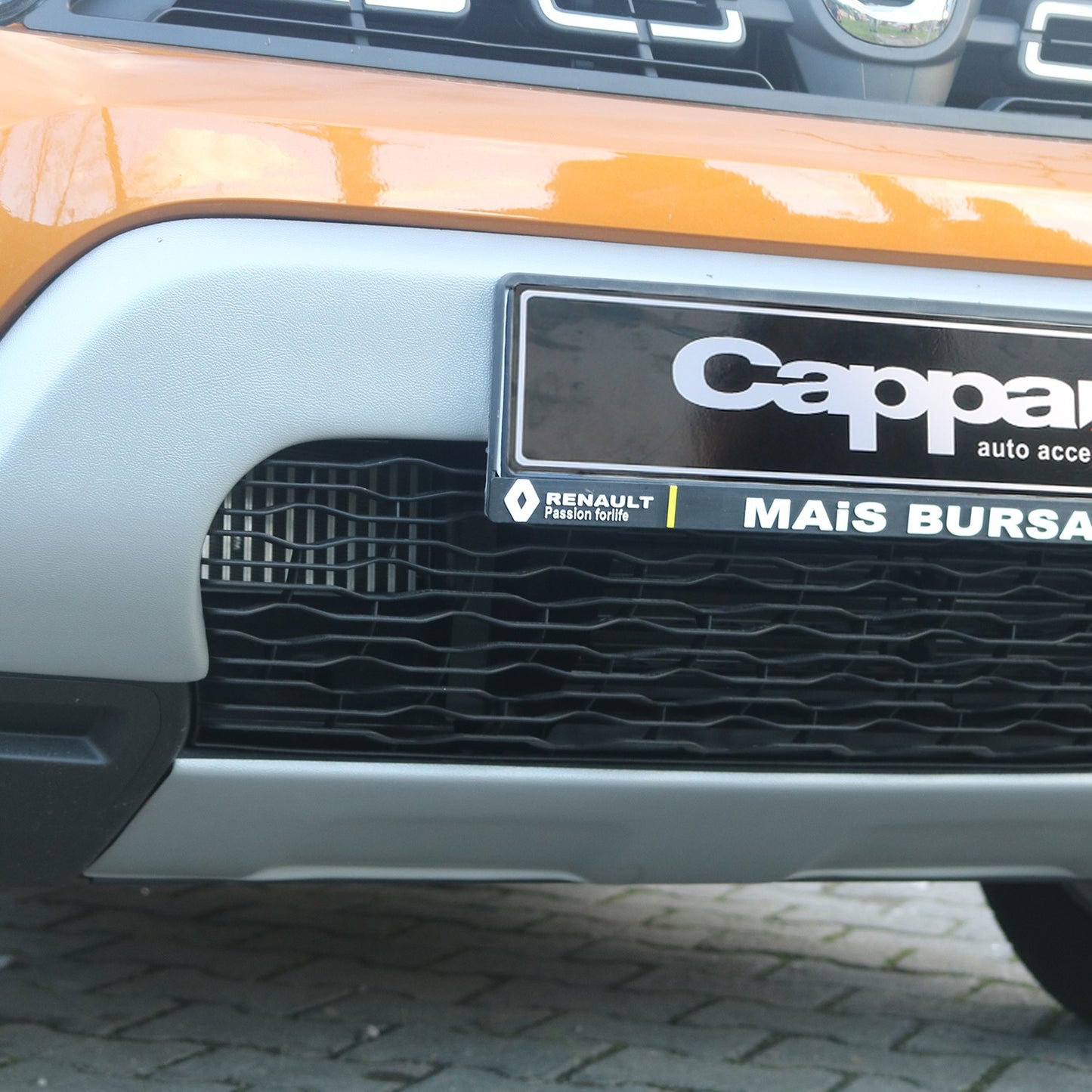 Dacia Duster 2018-2024 Yıl Aralığı Uyumlu Ön Tampon Difüzör