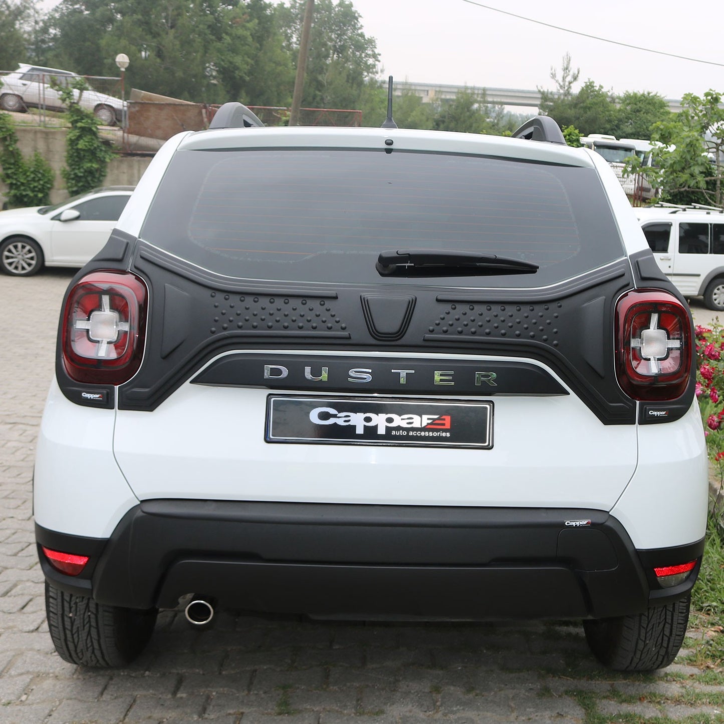 Dacia Duster 2018-2024 Yıl Aralığı Uyumlu Bagaj Kapağı Dodik 3 Parça