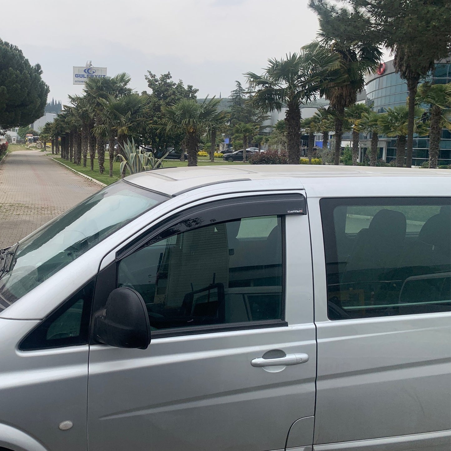 Mercedes Vito 2004-2010 Yıl Aralığı Uyumlu Cam Rüzgarlığı 2 Parça