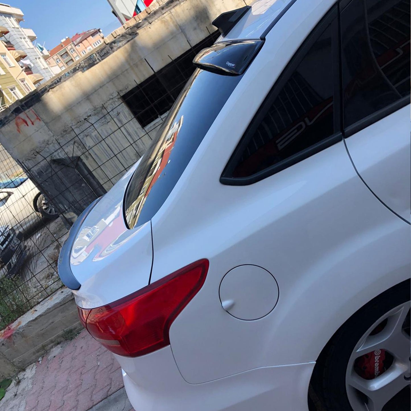 Ford Focus 2011-2018 Yıl Aralığı Uyumlu Arka Cam Spoyler