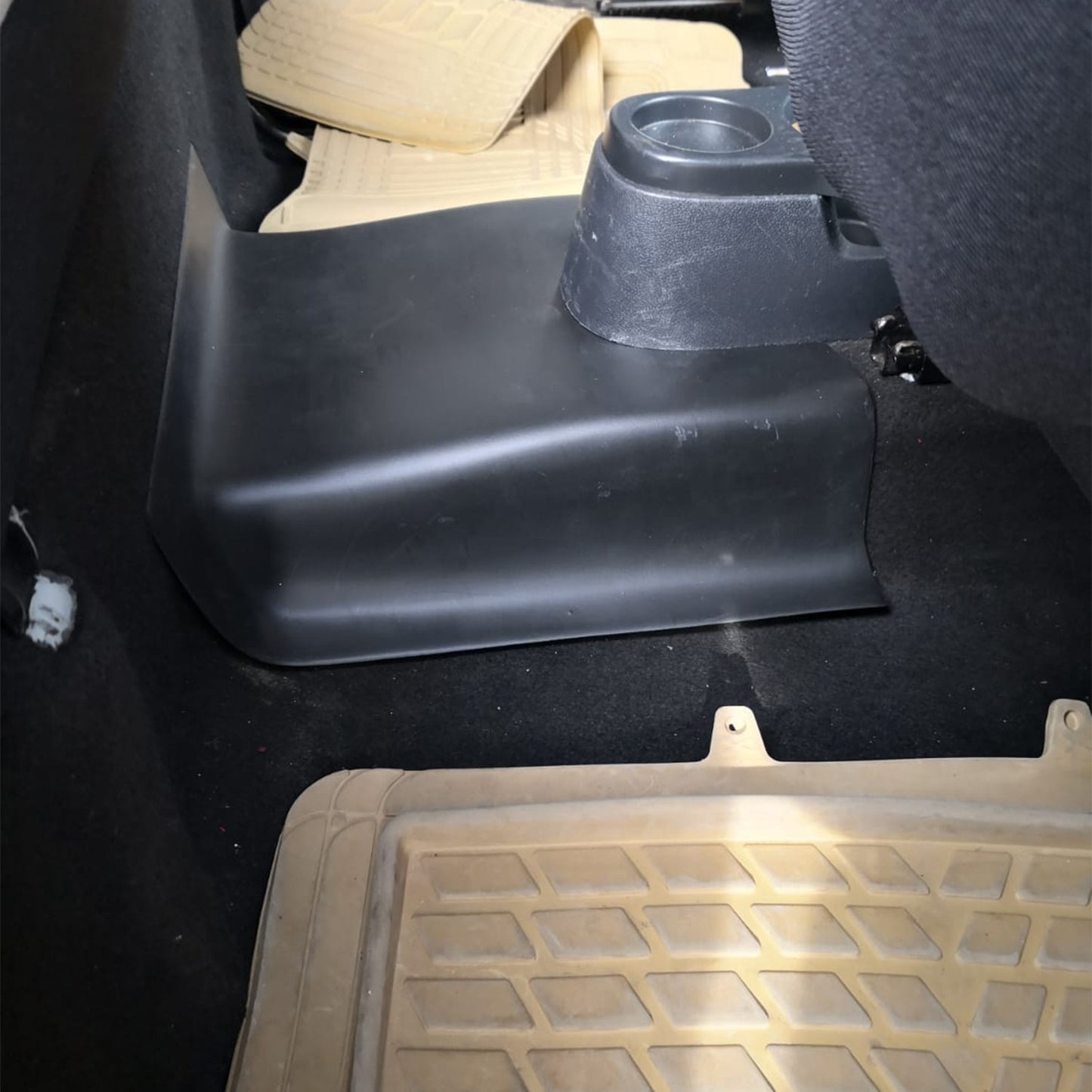 Dacia Duster 2010-2017 Yıl Aralığı Uyumlu İç Trim 5 Parça