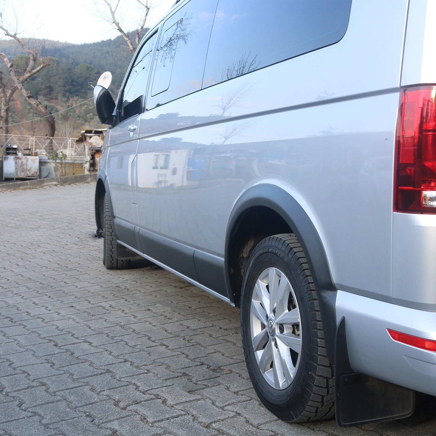 Volkswagen Transporter T6.1 2020-2022 Yıl Aralığı Uyumlu Kısa Şase Çift Sürgü Dodik Seti 11 Parça