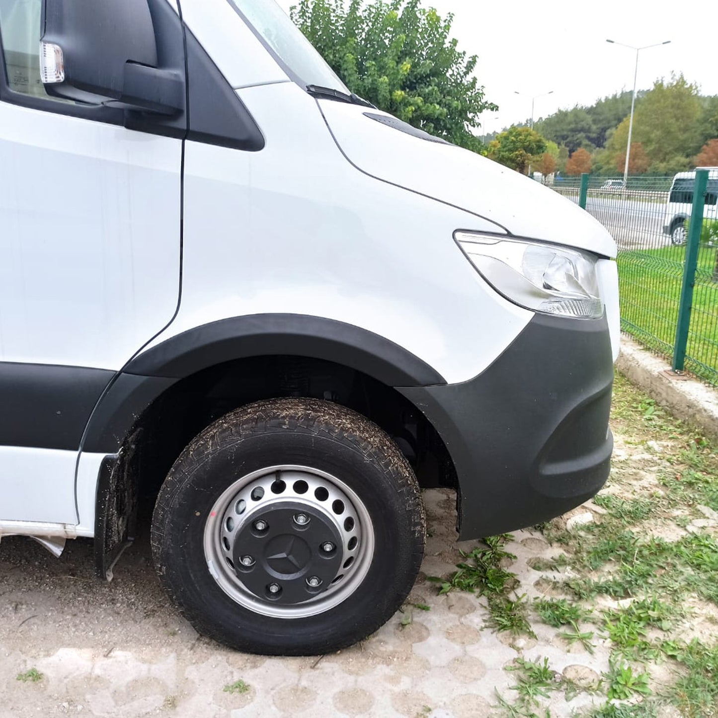 Mercedes Sprinter 2018- Yılı ve Sonrası Uyumlu Çamurluk Dodik 4 Parça