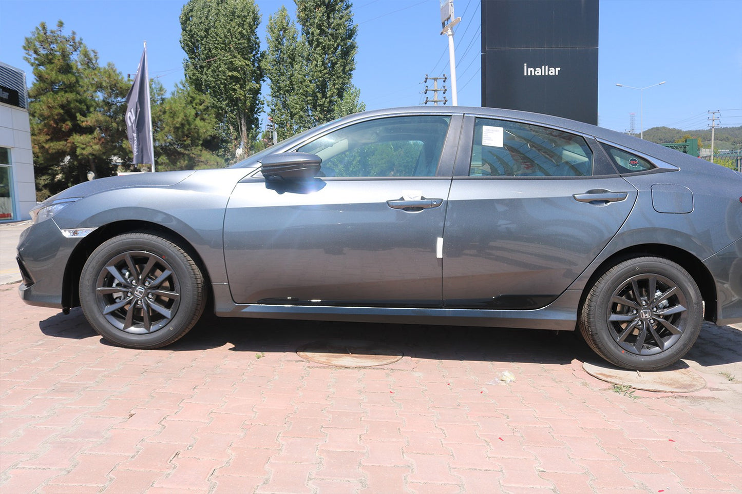 Honda Civic 2016- Yılı ve Sonrası Uyumlu Yan Kapı Alt Çıta 4 Parça