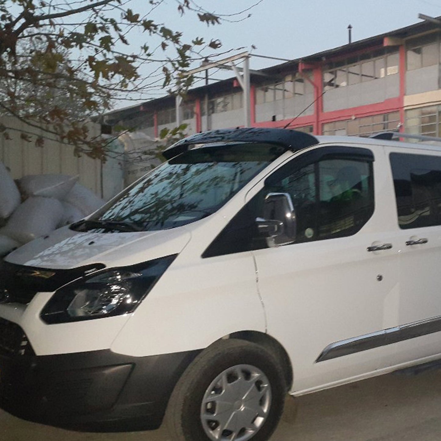 Ford Custom 2018-2022 Yıl Aralığı Uyumlu Ön Cam Güneşliği