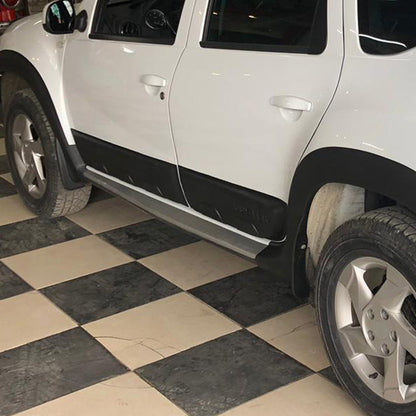 Dacia Duster 2010-2017 Yıl Aralığı Uyumlu Kapı Dodik 4 Parça