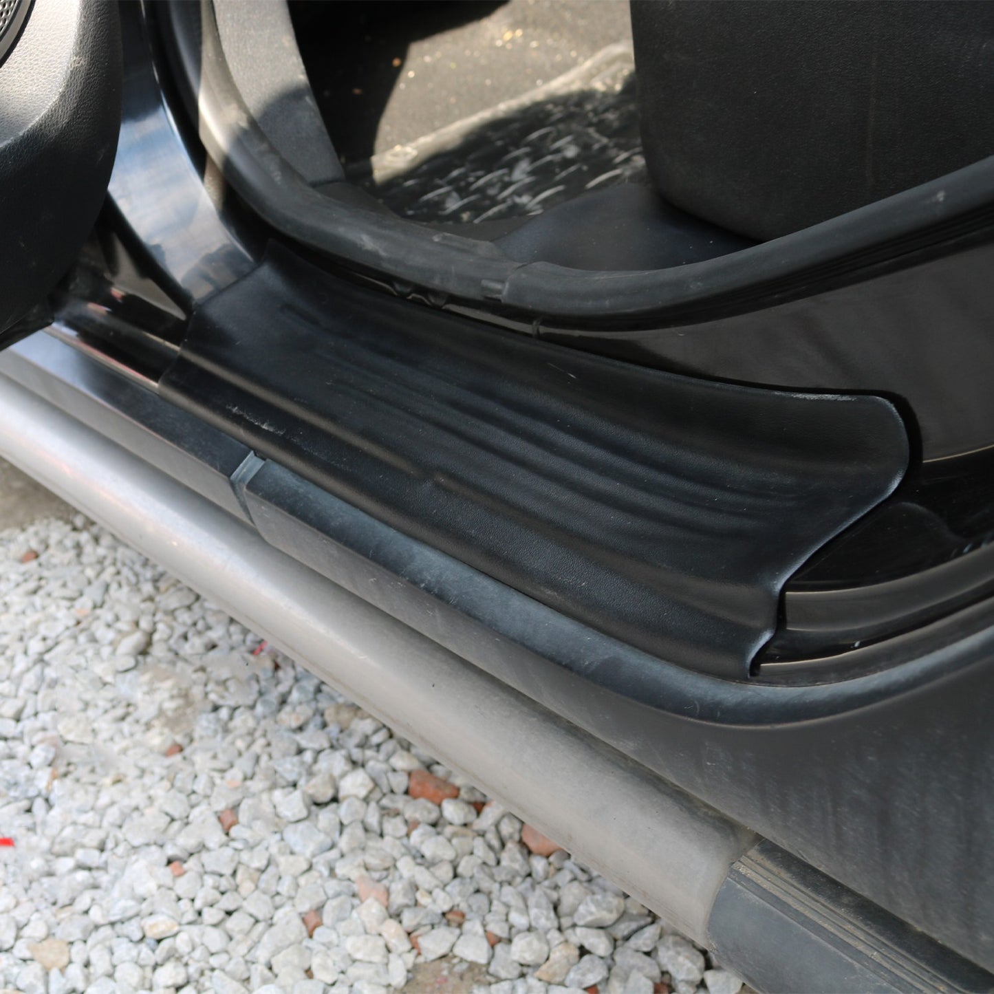 Dacia Sandero 2012-2020 Yıl Aralığı Uyumlu Kapı Eşiği 4 Parça