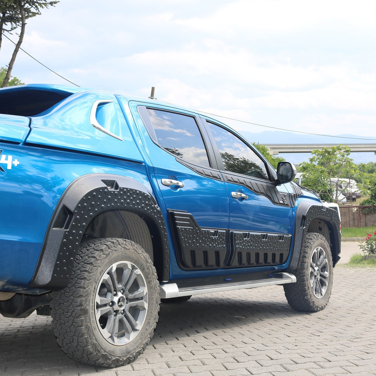 Mitsubishi L200 2019- Yılı ve Sonrası Uyumlu Çamurluk Dodik 8 Parça