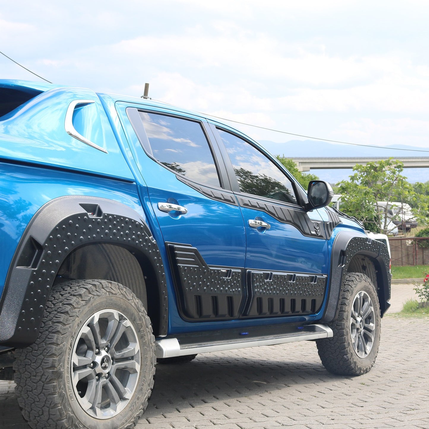 Mitsubishi L200 2019- Yılı ve Sonrası Uyumlu Kapı Dodik 6 Parça