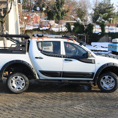 Mitsubishi L200 2007-2015 Yıl Aralığı Uyumlu Yarasa Kapı Kaplama 4 Parça