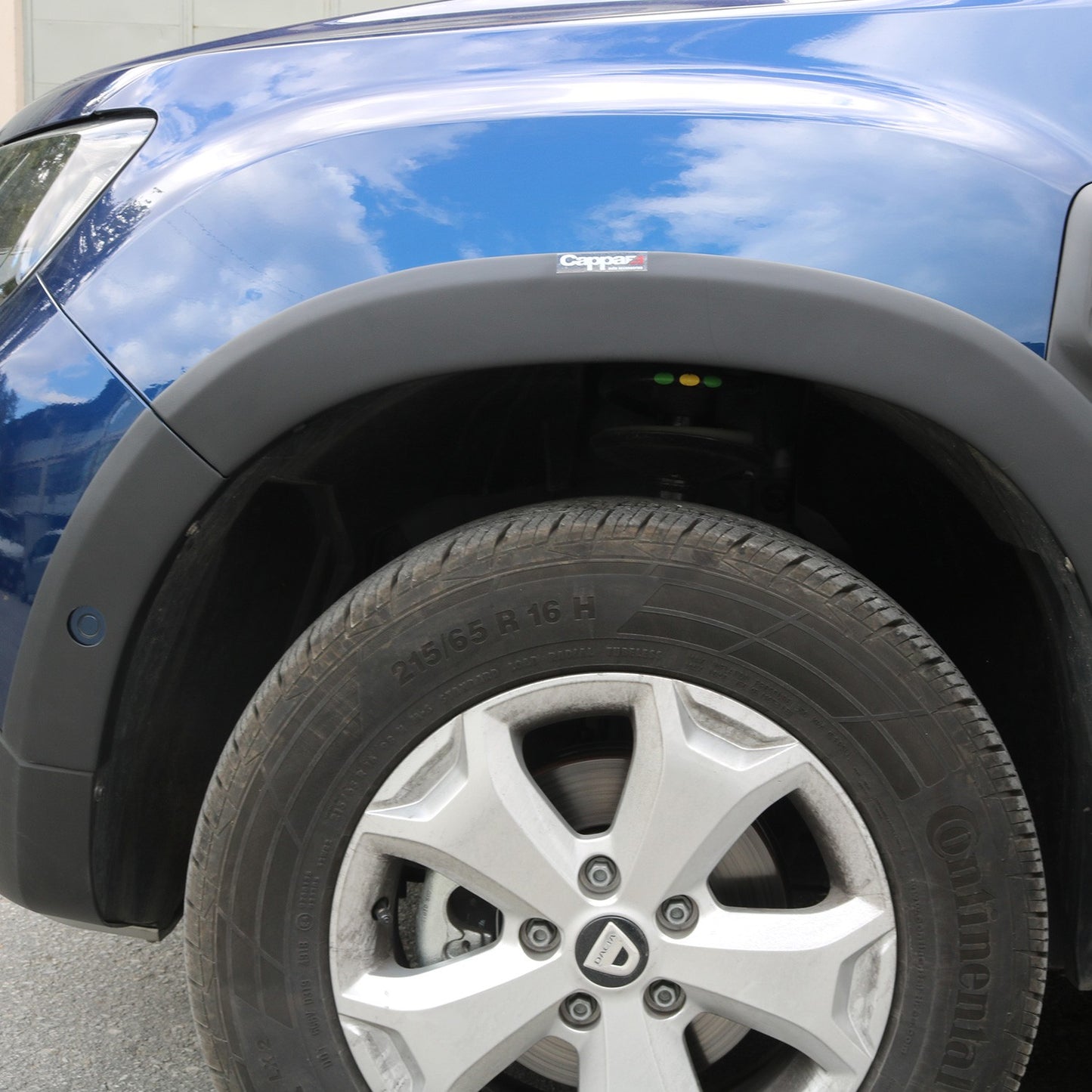 Dacia Duster 2018-2024 Yıl Aralığı Uyumlu Çamurluk Dodik 8 Parça