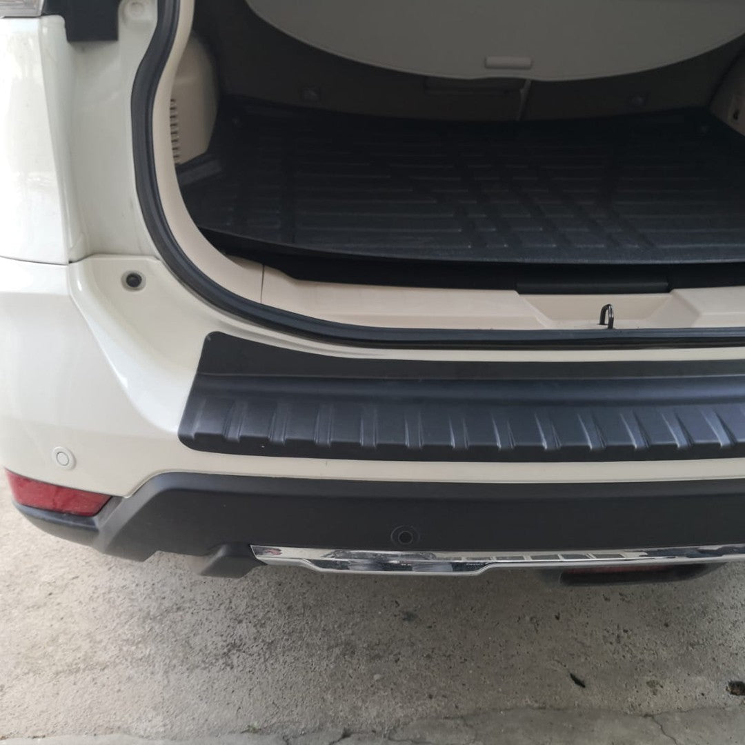 Nissan X-Trail 2017-2021 Yılı Aralığı Uyumlu Arka Tampon Eşiği Mat