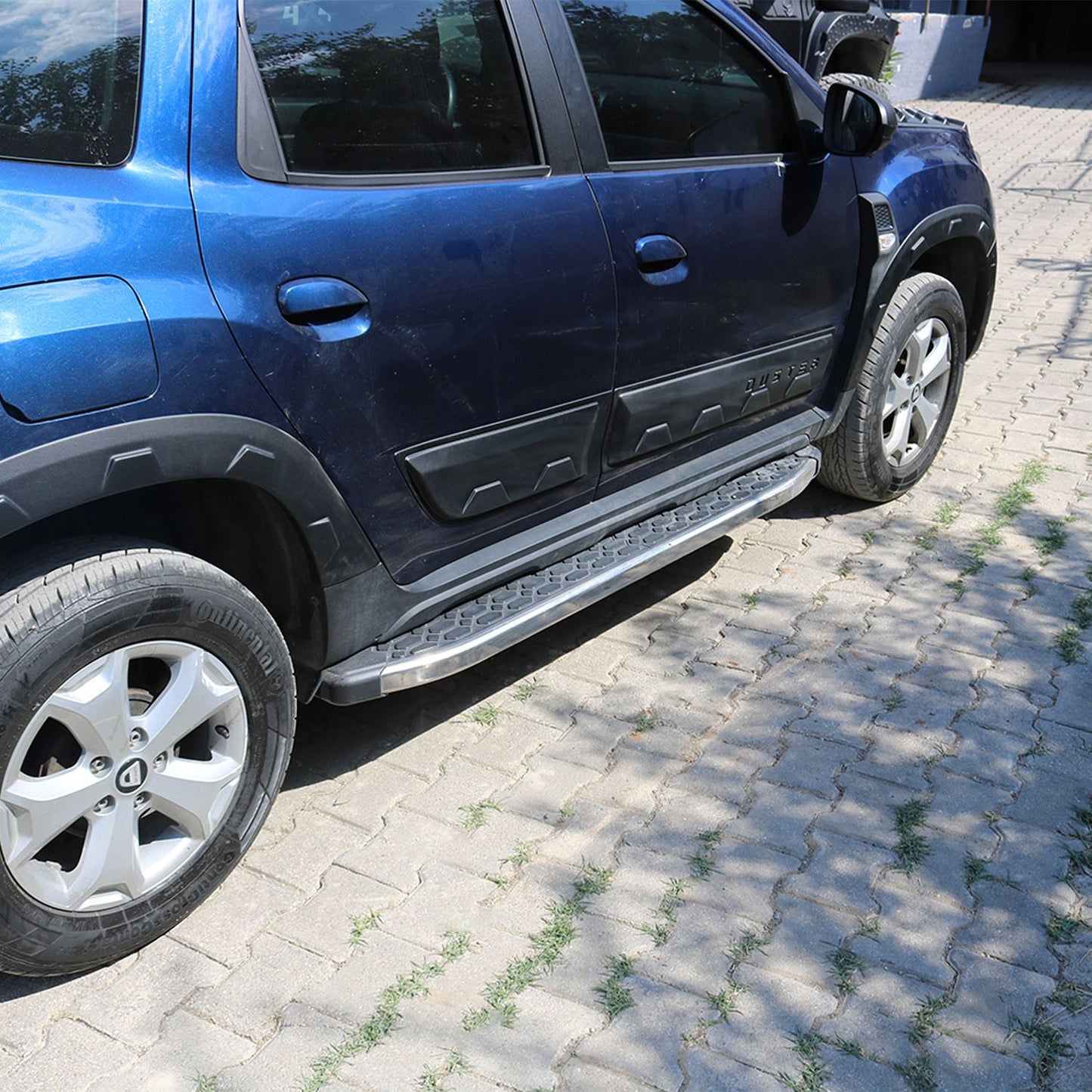 Dacia Duster 2018-2024 Yıl Aralığı Uyumlu Damalı Çamurluk Dodik 8 Parça