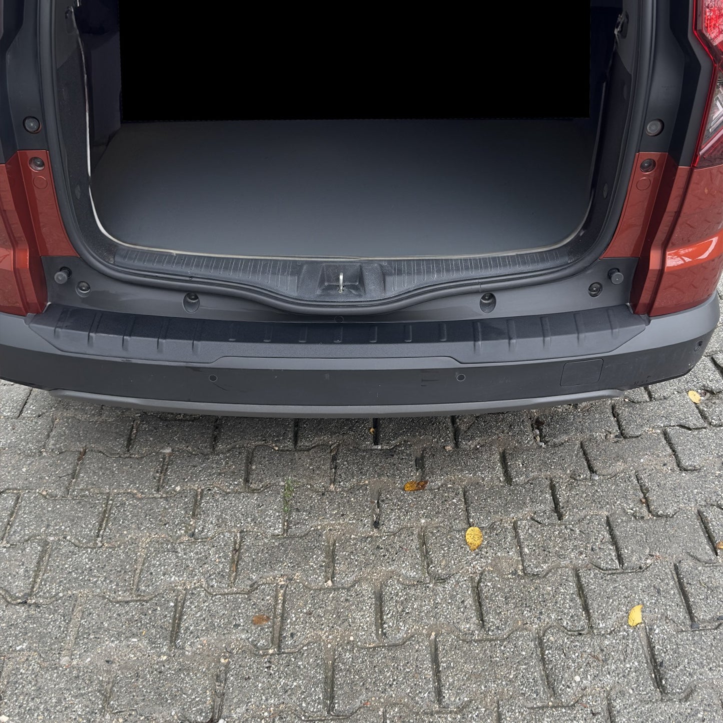 Dacia Jogger 2022- Yılı ve Sonrası Uyumlu Arka Tampon Eşiği Mat