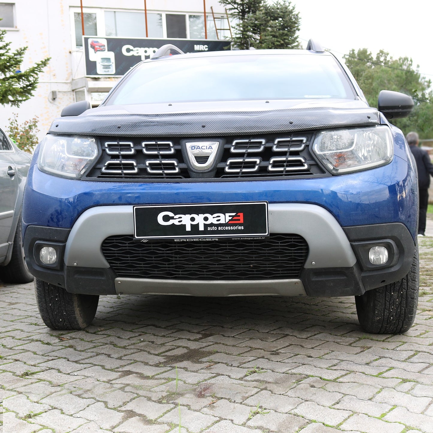 Dacia Duster 2018-2024 Yıl Aralığı Uyumlu Ön Tampon Difüzör