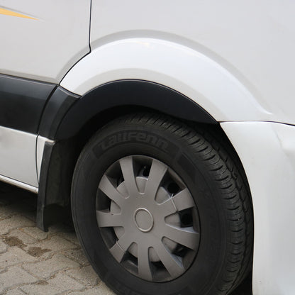 Mercedes Sprinter 2014-2017 Yıl Aralığı Uyumlu Arka Teker Kaplama 2 Parça