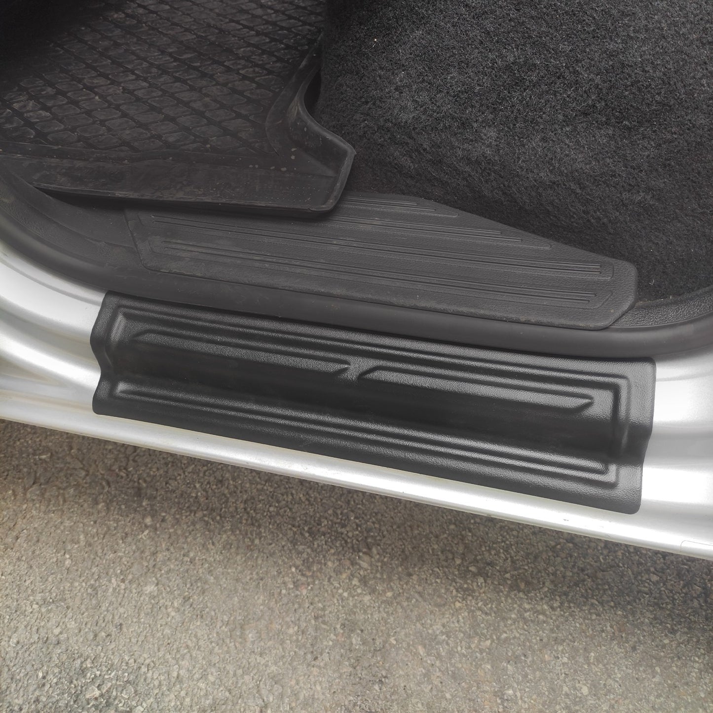 Volkswagen Amarok 2010-2022 Yıl Aralığı Uyumlu Kapı Eşiği 4 Parça