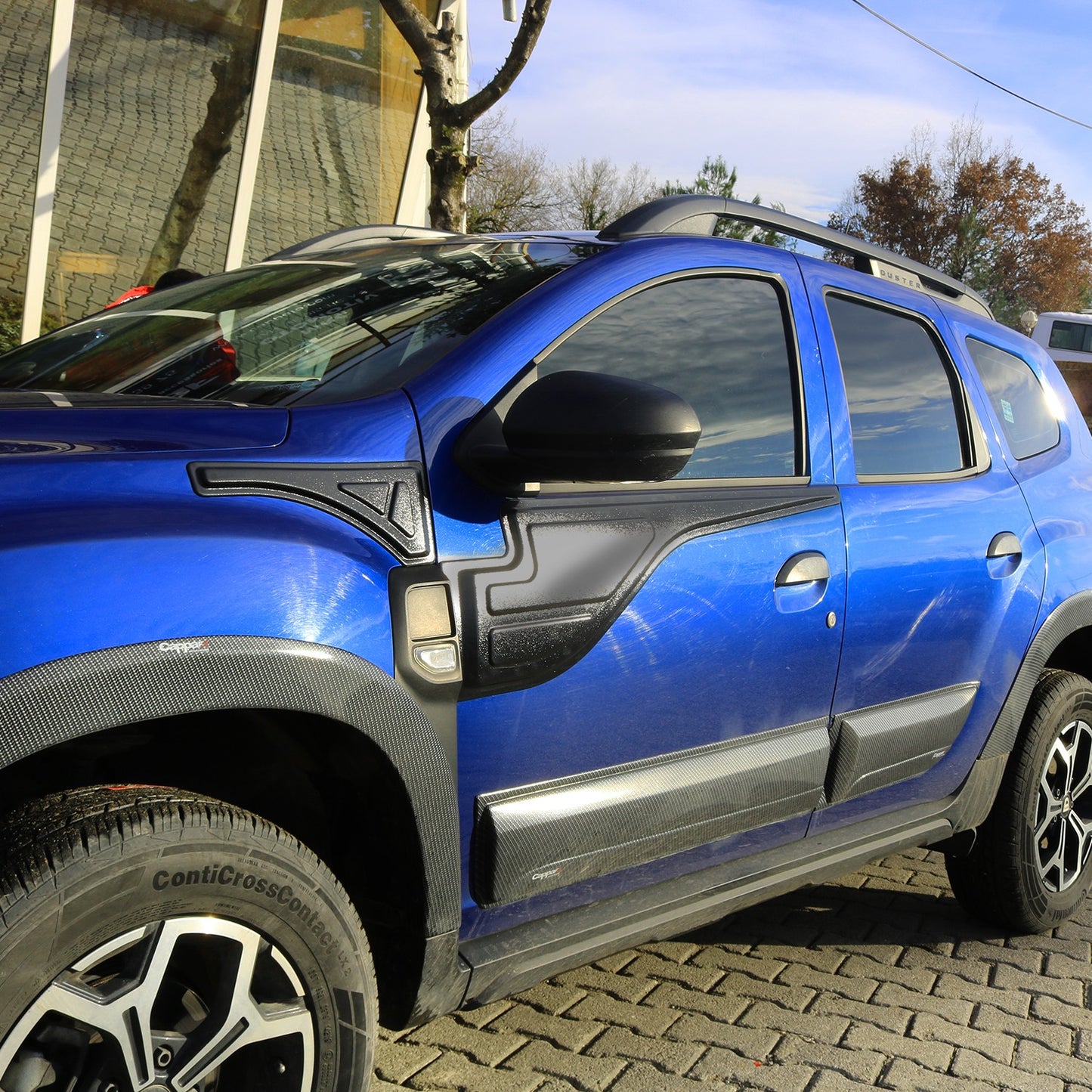 Dacia Duster 2018-2024 Yıl Aralığı Uyumlu Yarasa Kapı Kaplama 4 Parça