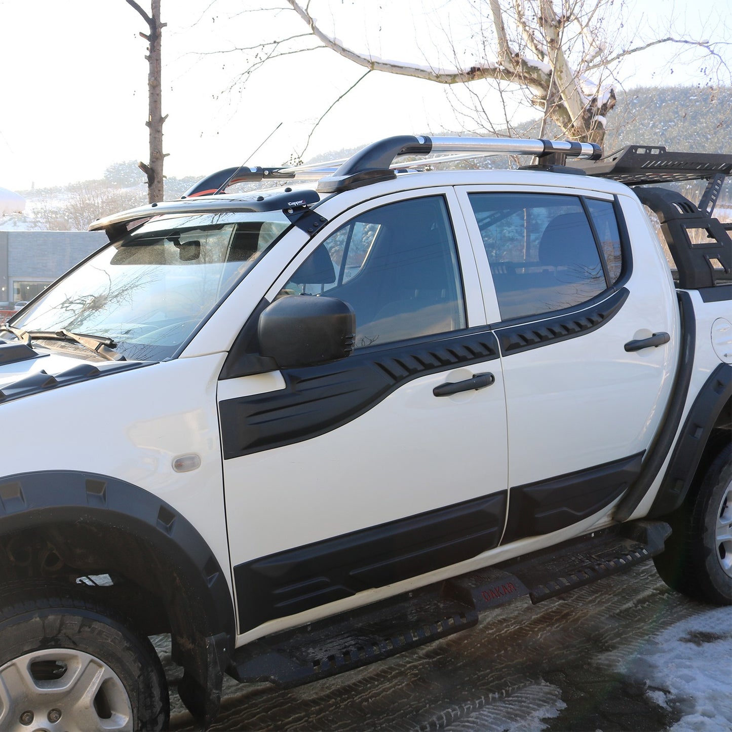 Mitsubishi L200 2007-2015 Yıl Aralığı Uyumlu Yarasa Kapı Kaplama 4 Parça
